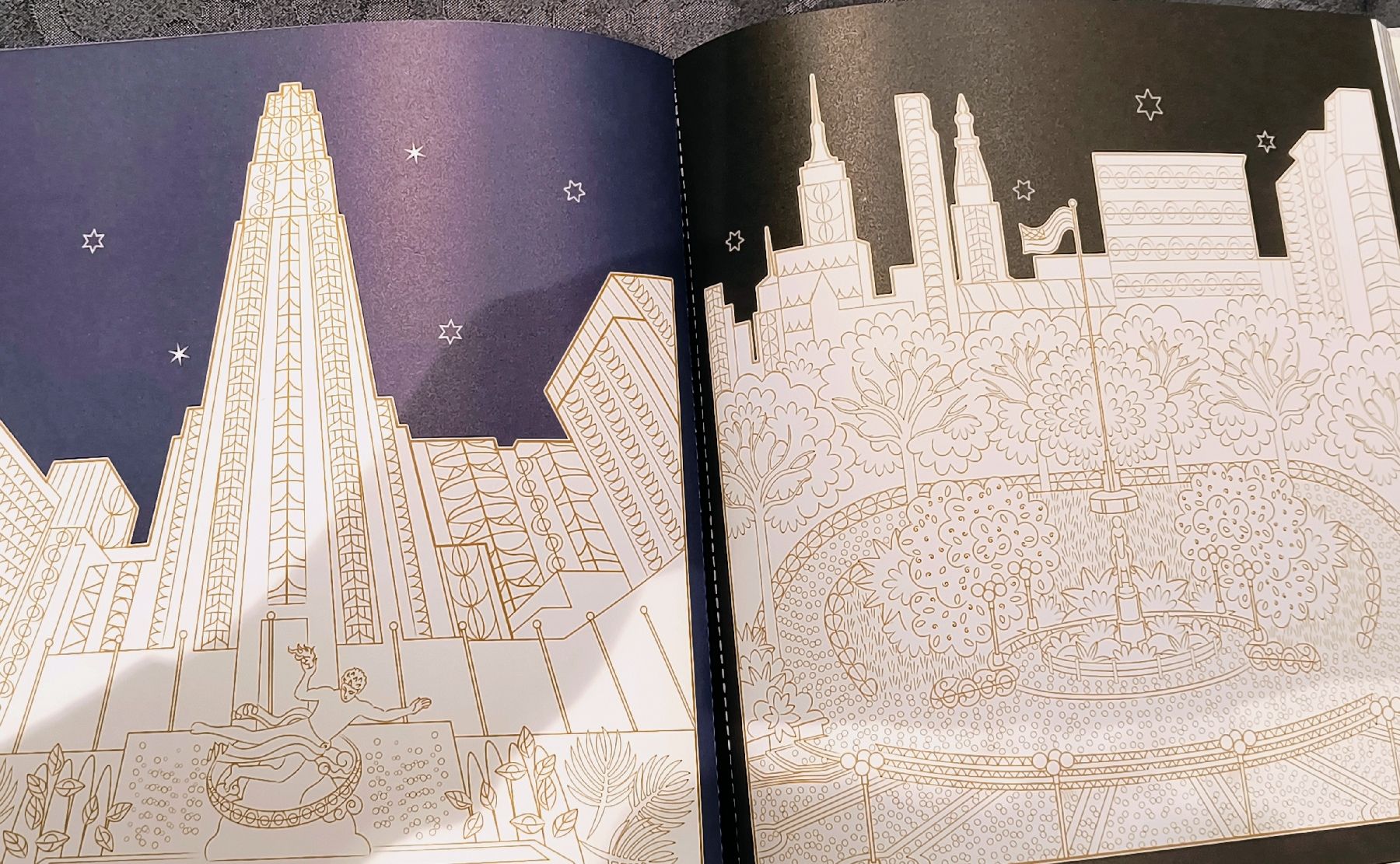 Libri: Malbuch New York "Das Night & Day-Malbuch" – Nuovo (secondo la descrizione) da Würenlingen venduto da Striga 2