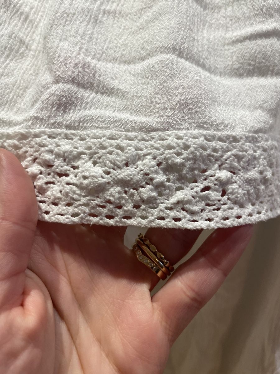 Top: Weisses off-shoulder Top, Gr. M – Usato da Arbon venduto da llaauraa 1