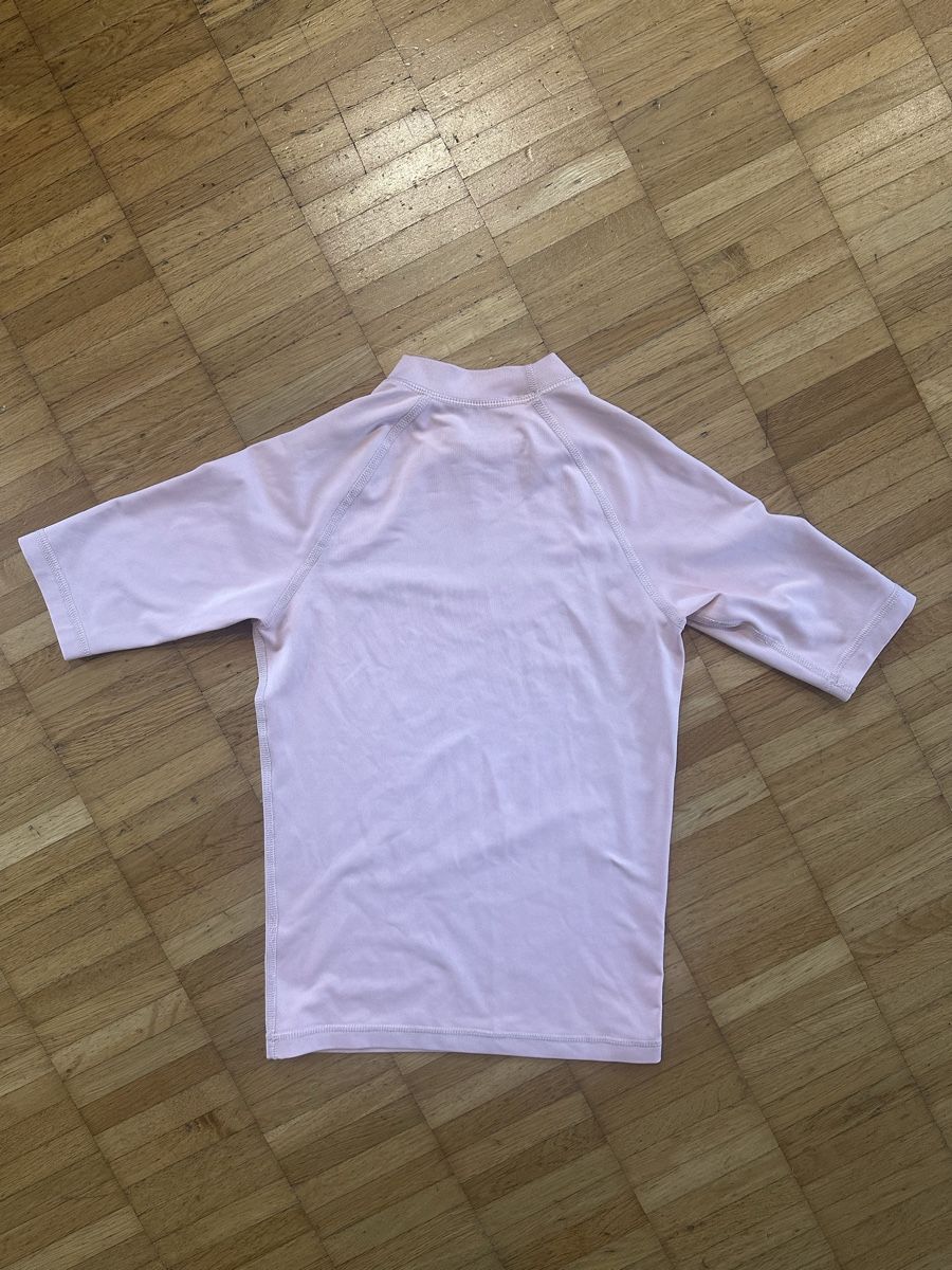 Roxy Hemden, T-Shirts & Polos: Kinder Roxy UV-Shirt, Gr. M, hellrosa, Top Zustand – Gebraucht aus Wettingen von chatzegras 1