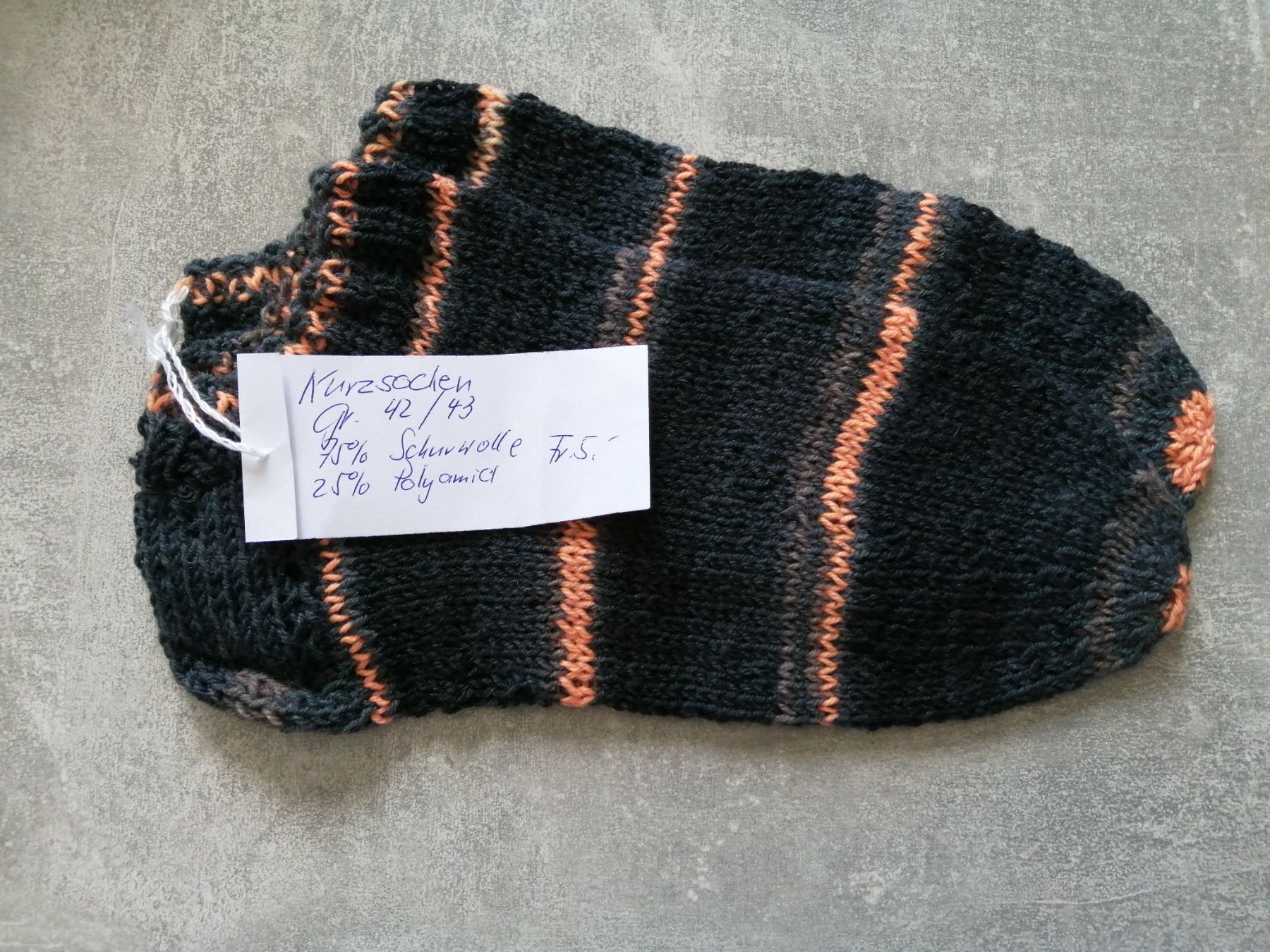 Calze: Sneaker / Kurzsocken handgestrickt, Grösse: 42/43 – Nuovo (secondo la descrizione) da Altstätten SG venduto da tollesauswolle