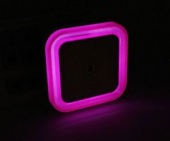 LED Nachtlicht mit Sensor pink