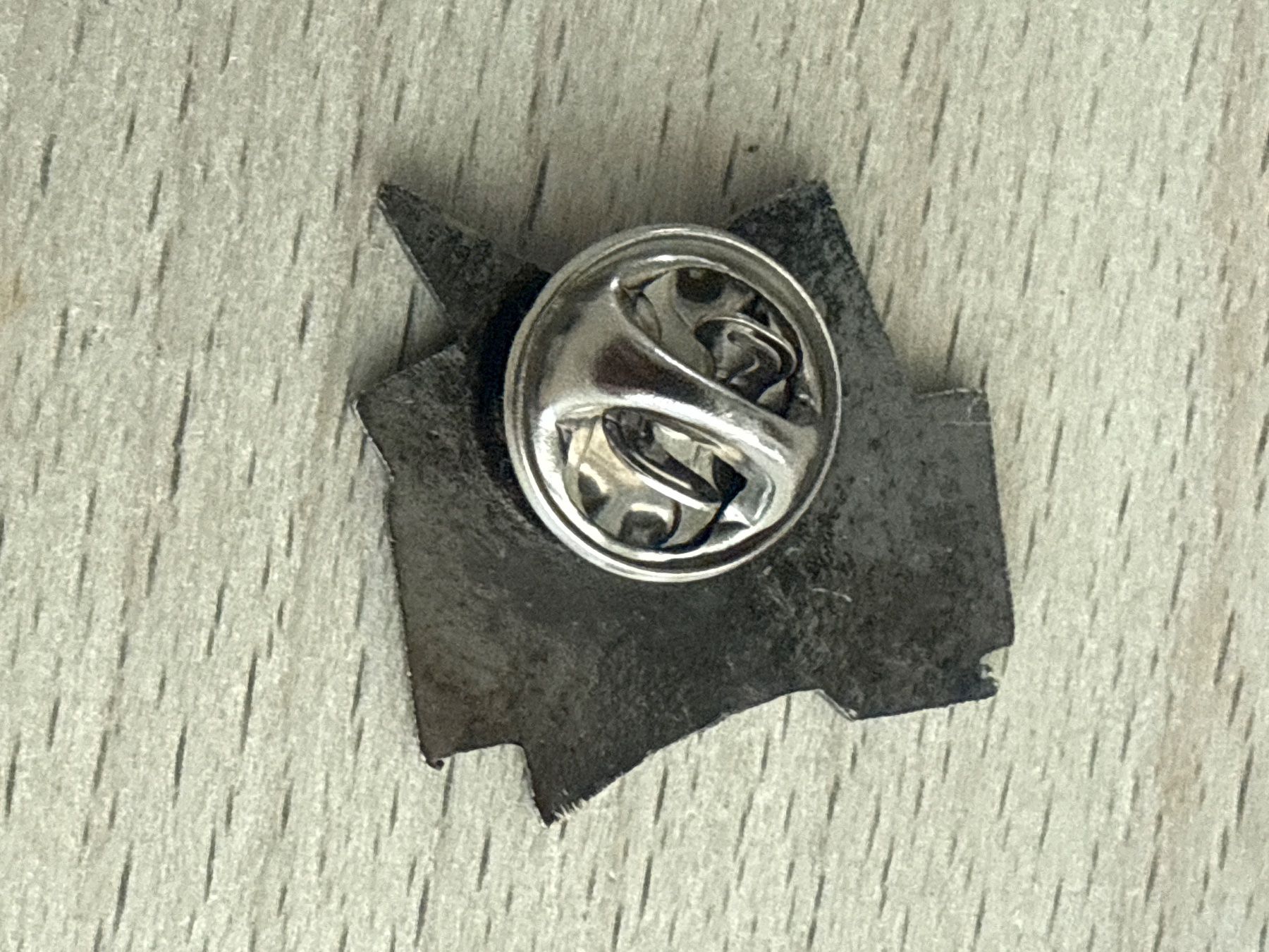 Plaquettes & Badges: Pin Rosta AG Flawil Messing – D'occasion à Glattbrugg par Schweigmatt 1