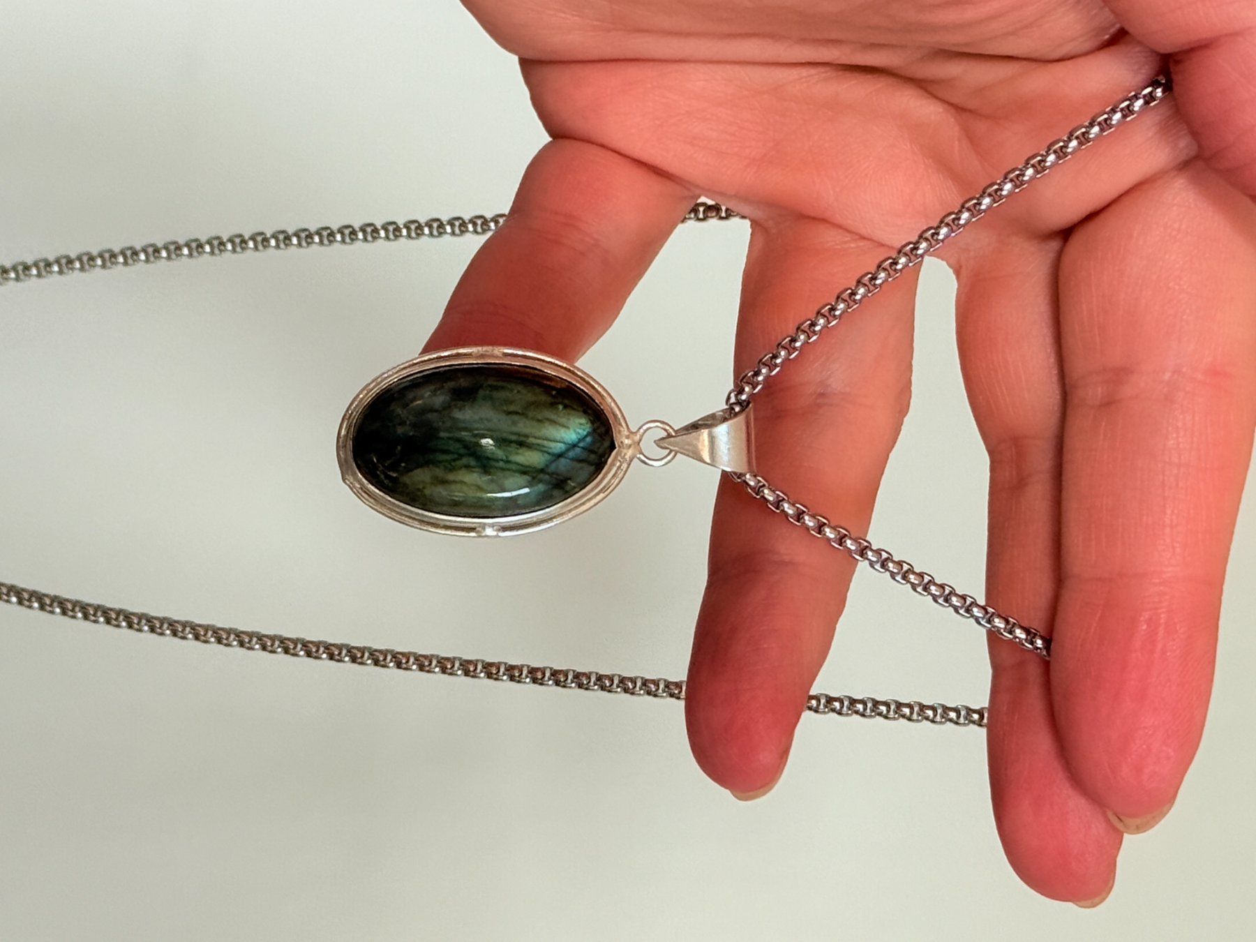 Catenine: Collier Labradorite- Élégance et Mystère! – Nuovo e nell'imballaggio originale da Genève venduto da AGBERG 8