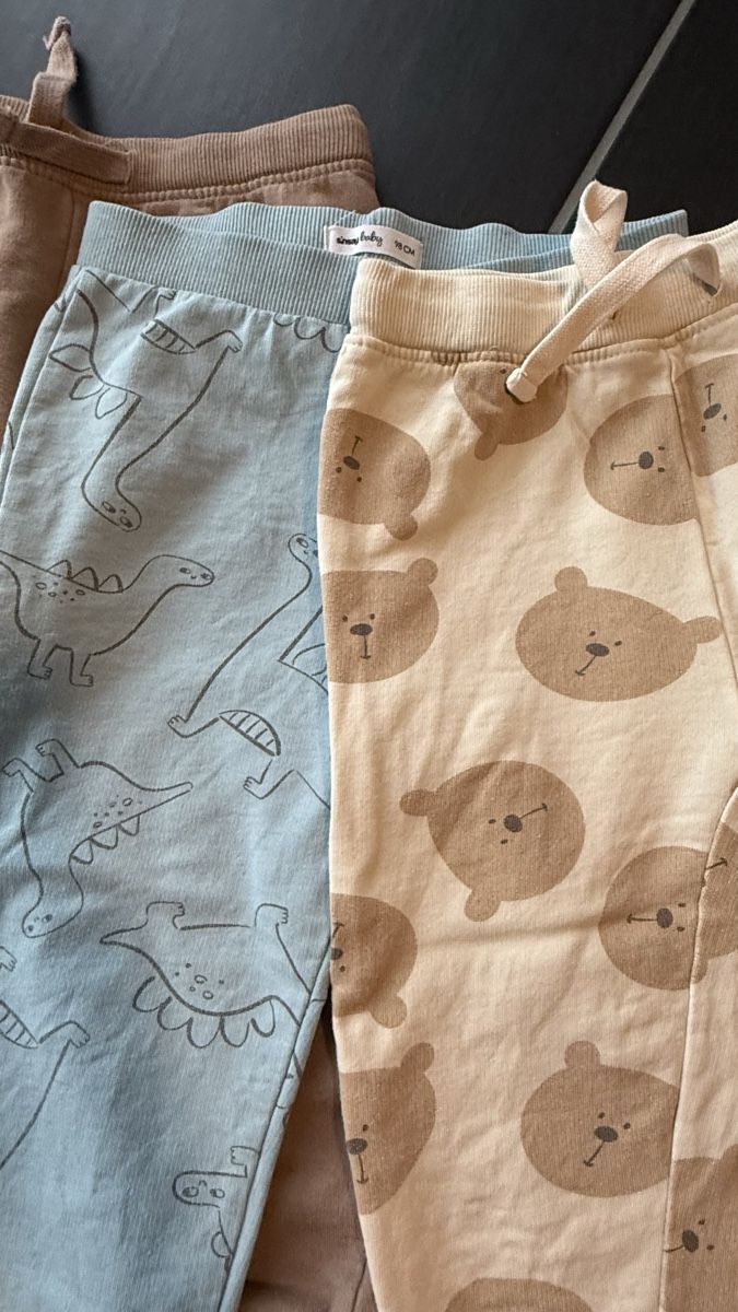 Hosen: Jogginghosen Set, Größe 98 – Gebraucht aus Sevelen von ann_f687 2