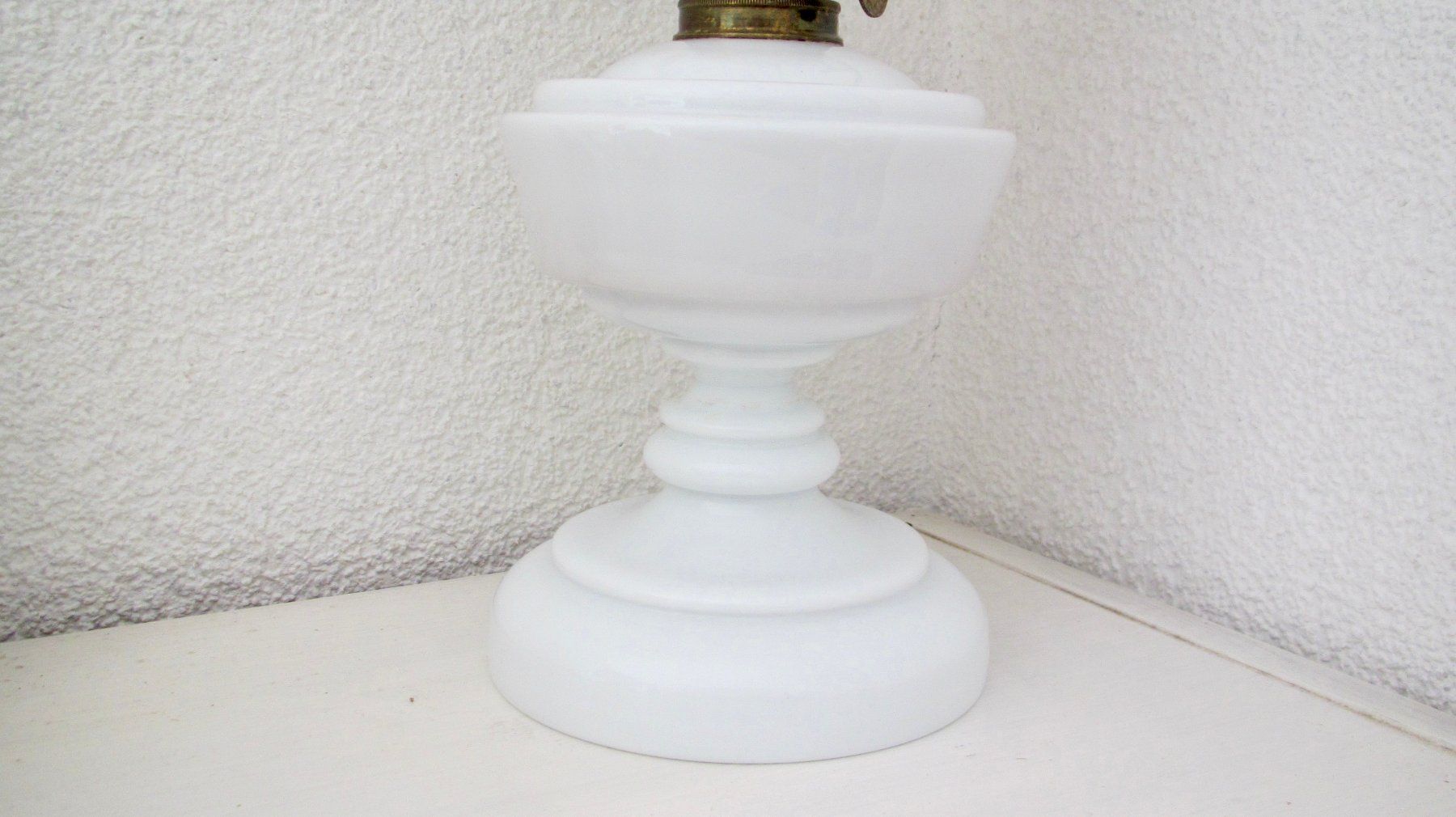Lampade: LAMPE A PETROL EN OPALINE ANCIENNE – Usato da Murten venduto da Selliot 3
