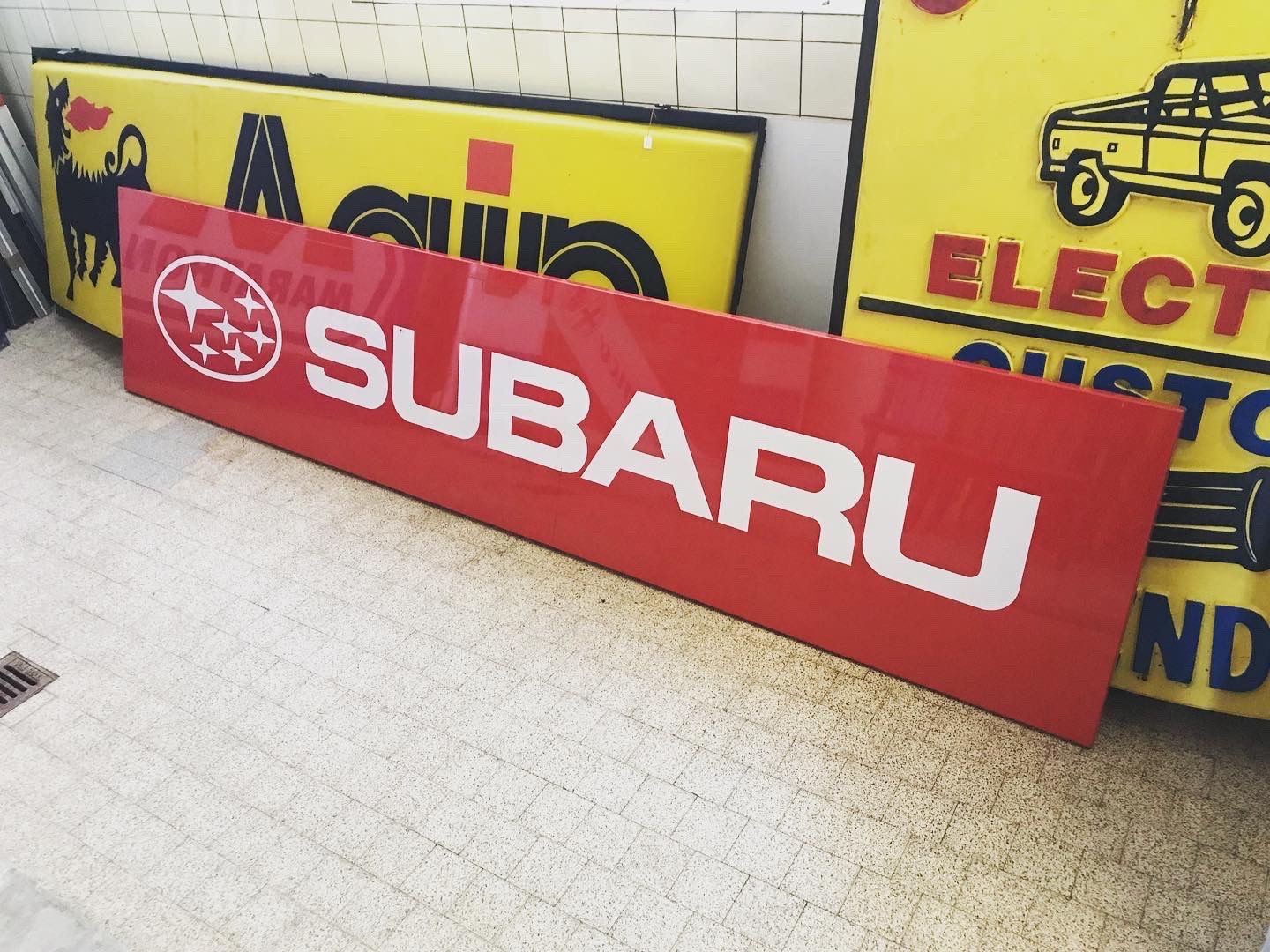 Subaru Insegne: Subaru Werbeschild – Usato da Erlinsbach venduto da Stu-ff