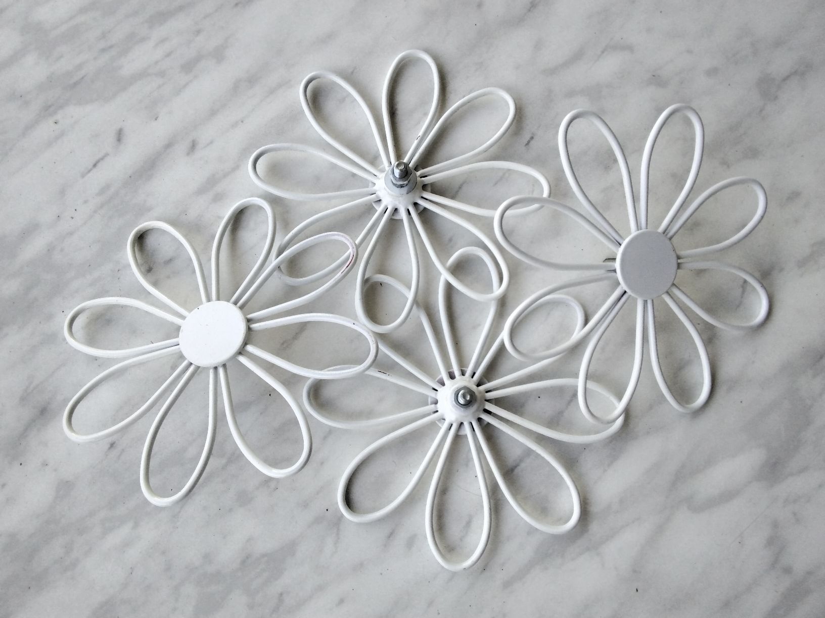 Alle Dekorationen: 4 DEKO BLUMEN WEISS  – Gebraucht aus Biel/Bienne von dasi3