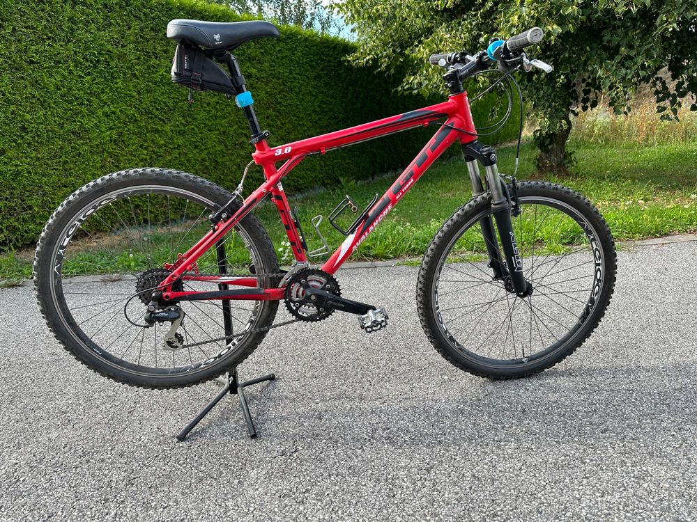 VTT GT Avalanche 3.0 Restauré – Vélo Tout Terrain Noir, Prêt à Rouler