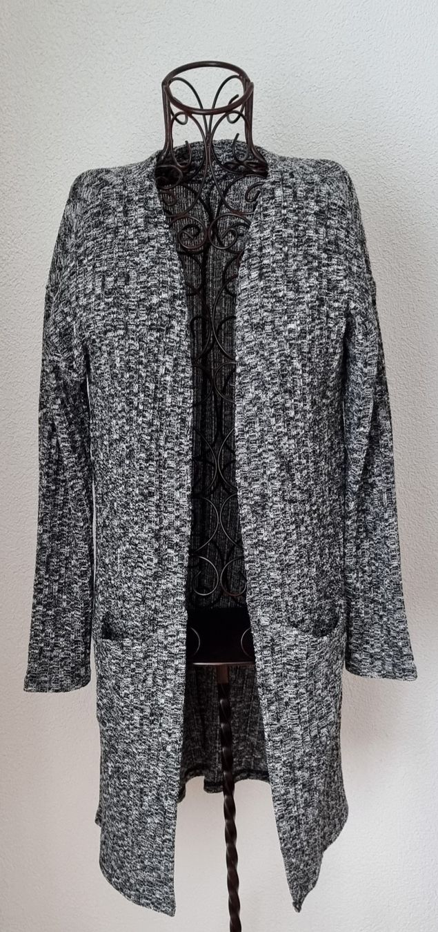 Giacche: Lange Strick Jacke schw./weiss,Gr.XL – Nuovo (secondo la descrizione) da Frauenfeld venduto da Bleeddragon