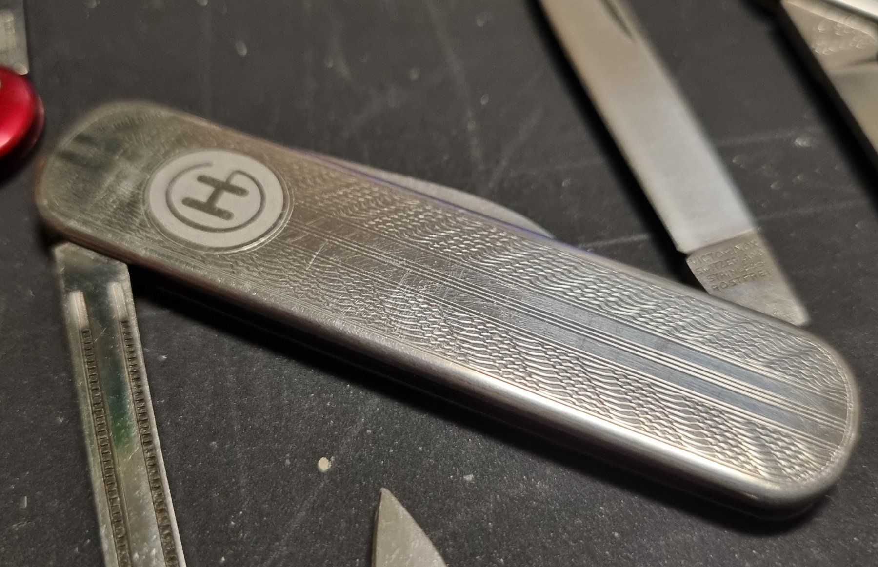Victorinox Coltelli tascabile: Victorinox collector retro – Usato da Prilly venduto da azm_t9nd 5