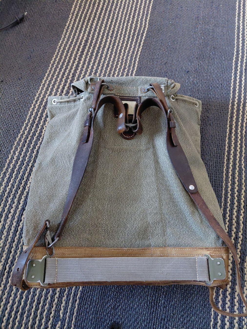 Schweizer Armee Zaini: Nilitärrucksack in Top-Zustand – Usato da Zürich venduto da aline.kuenzler 1