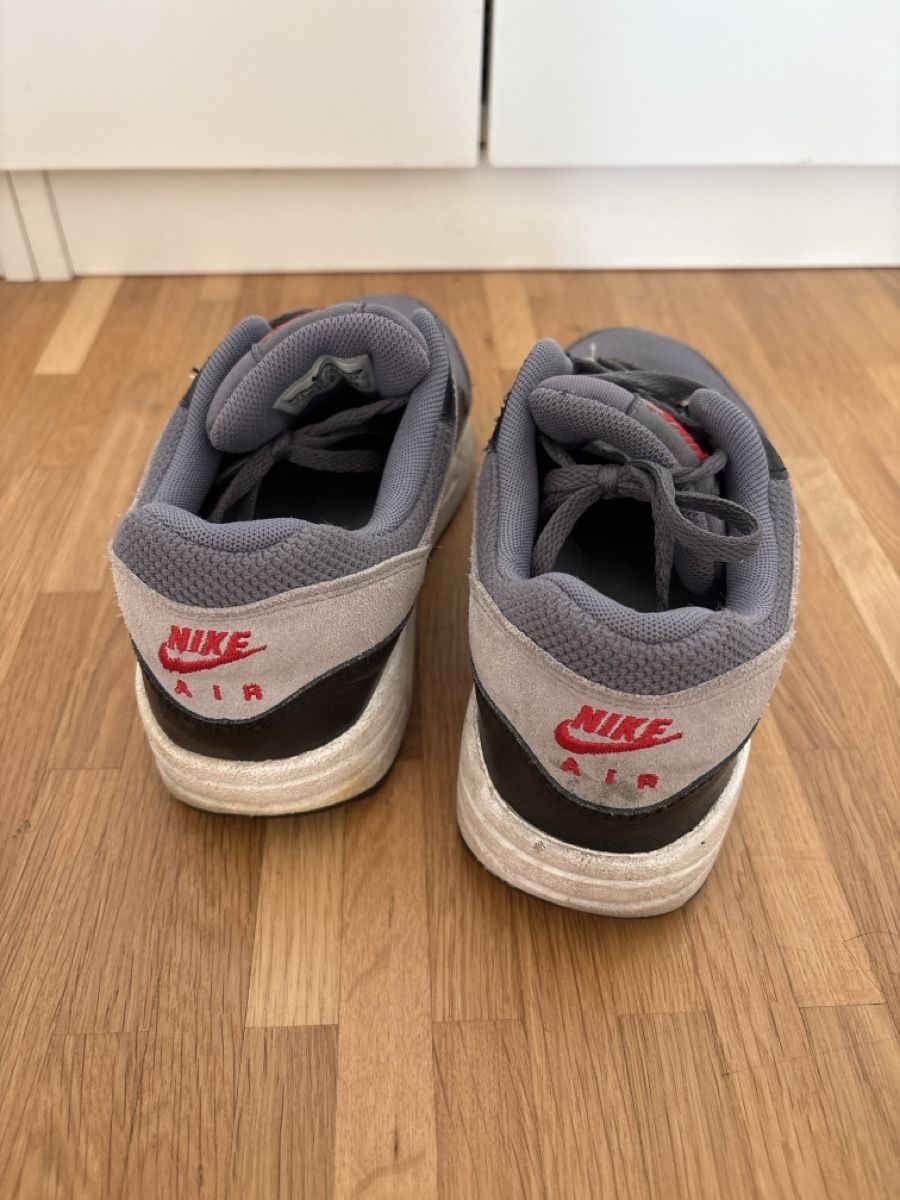 Scarpe da uomo: Nike Air Max 1 Turnschuhe, Grösse 38 – Usato da Zug venduto da Ilkiway 1