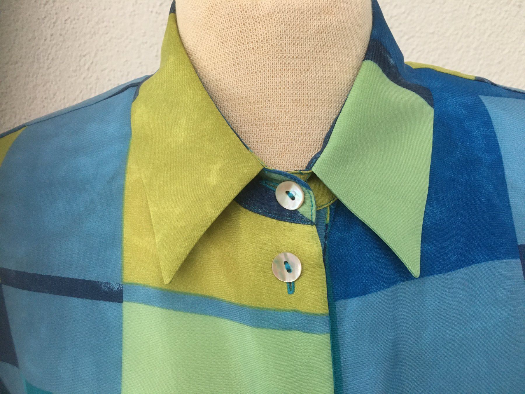 Camicette: Longbluse aus Cupro - Kurzarm – Usato da Uetendorf venduto da Florabella01 2