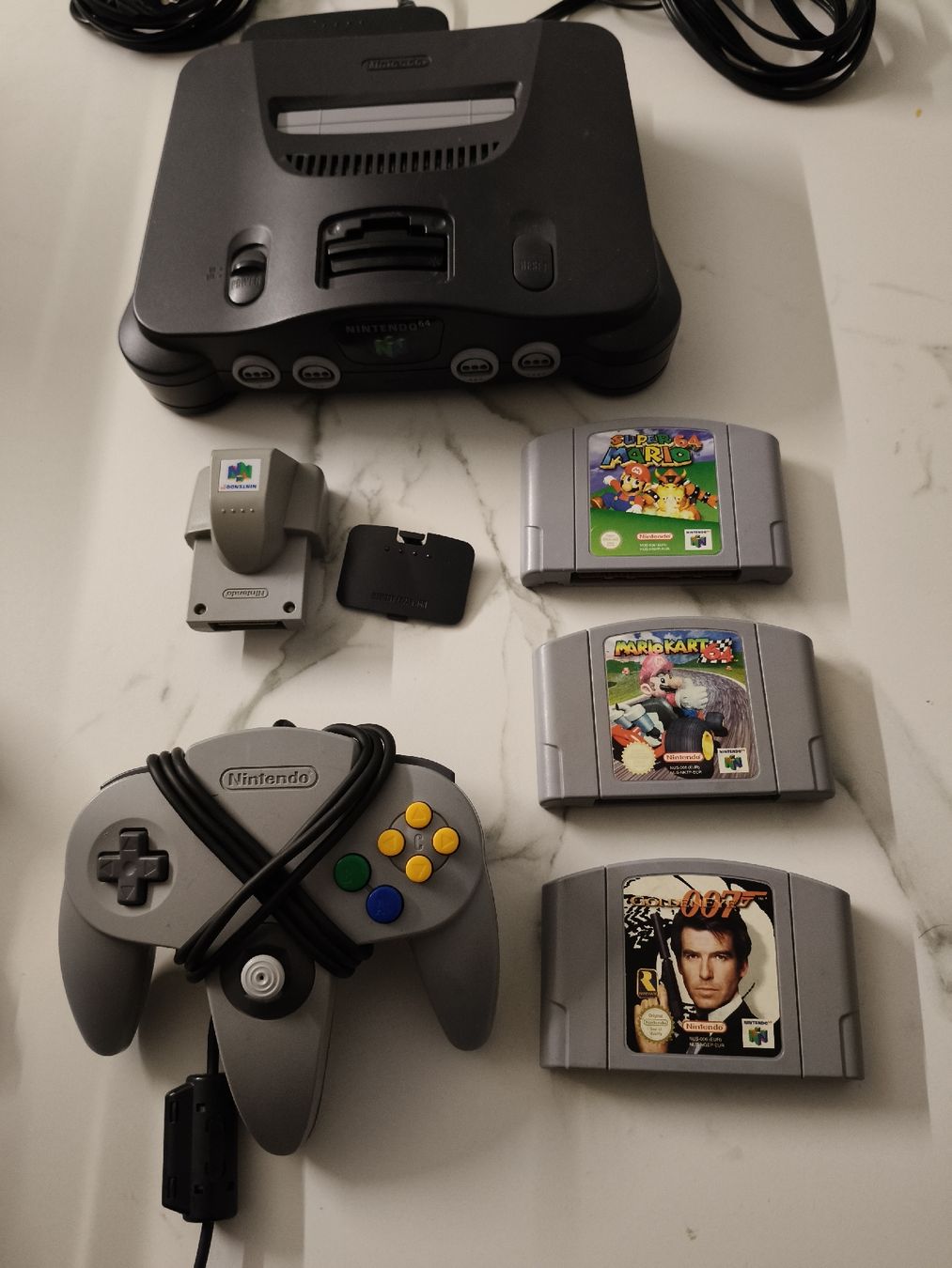 Nintendo Konsolen: Nintendo 64 Konsole mit 3 Spielen - Top Set – Gebraucht aus Oensingen von ece_8k7q