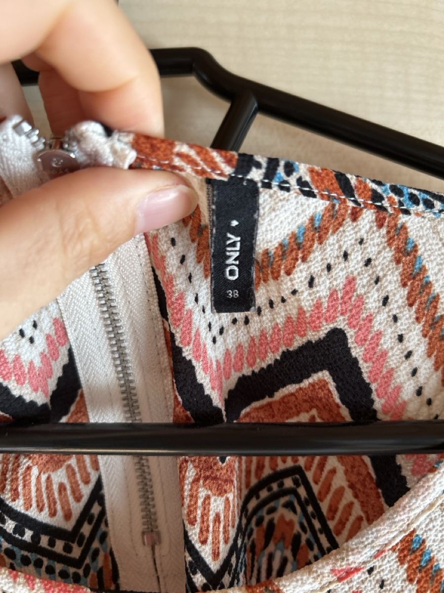 Only Blusen: Damen Bluse mit Zickzack-Muster Gr. 38 Only – Gebraucht aus Winterthur von gadha 1
