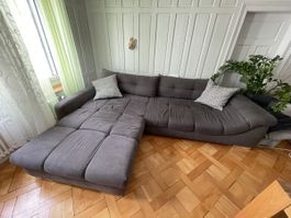 Grosses, sehr bequemes Sofa