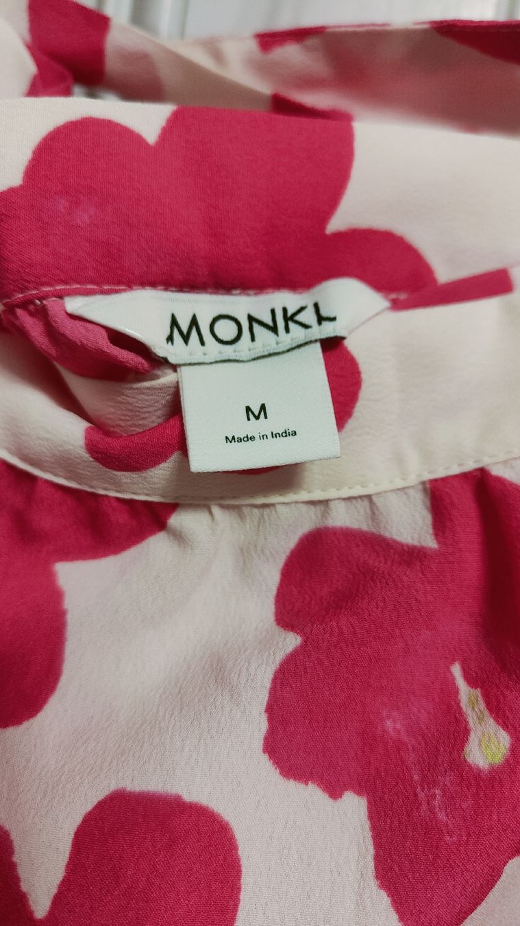 Monki Gonne: Monki Wickelrock mit Blumen, M – Nuovo (secondo la descrizione) da Schaffhausen venduto da NanetteBaguette 2