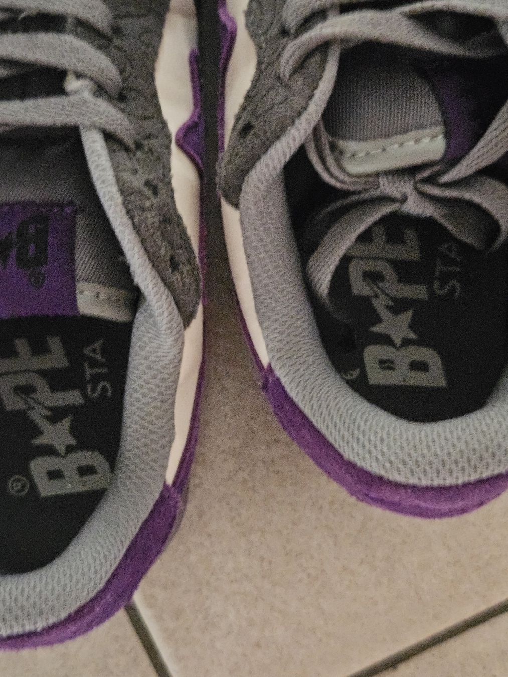 Herrenschuhe: Sneakers Grau Lila Gr39 – Gebraucht aus Masein von Aslechichi 8