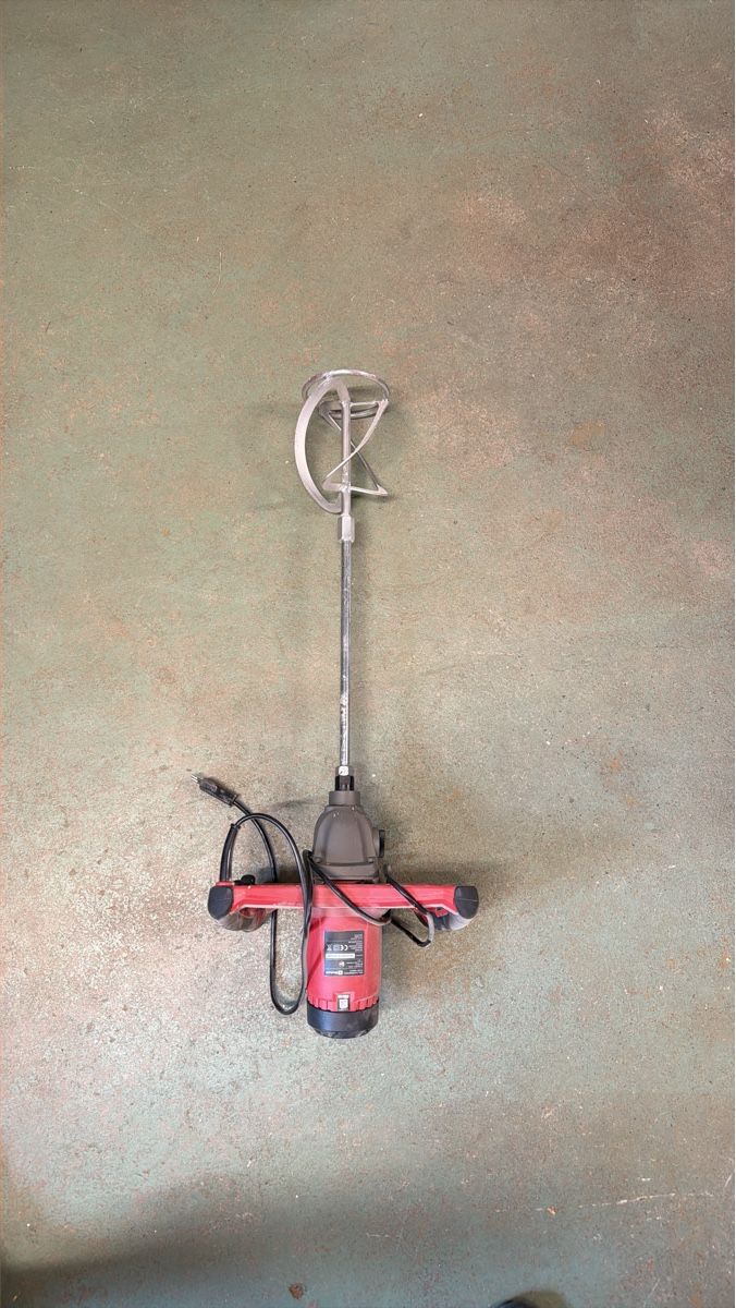 Tous les outils: Mischer-Rührwerk gebraucht einhell – D'occasion à Aarwangen par ederico12