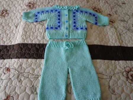 BABYSET JÄCKCHEN UND HÖSCHEN GEHÄKELT