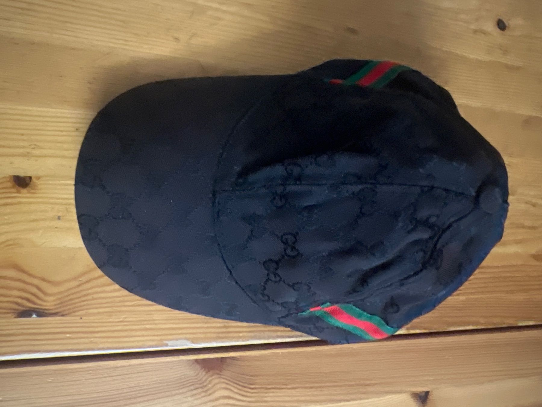 Altro in  Abbigliamento & Accessori: Cap, Schwarz – Usato da Basel venduto da friceberg2 1