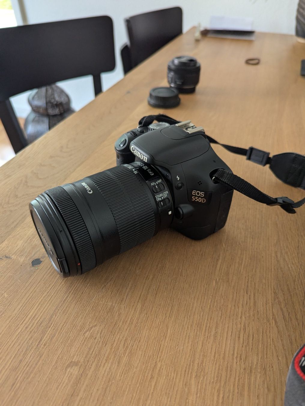 Canon Fotocamera: Canon EOS 550D mit Zubehör – Usato da Luzern venduto da Swetnova