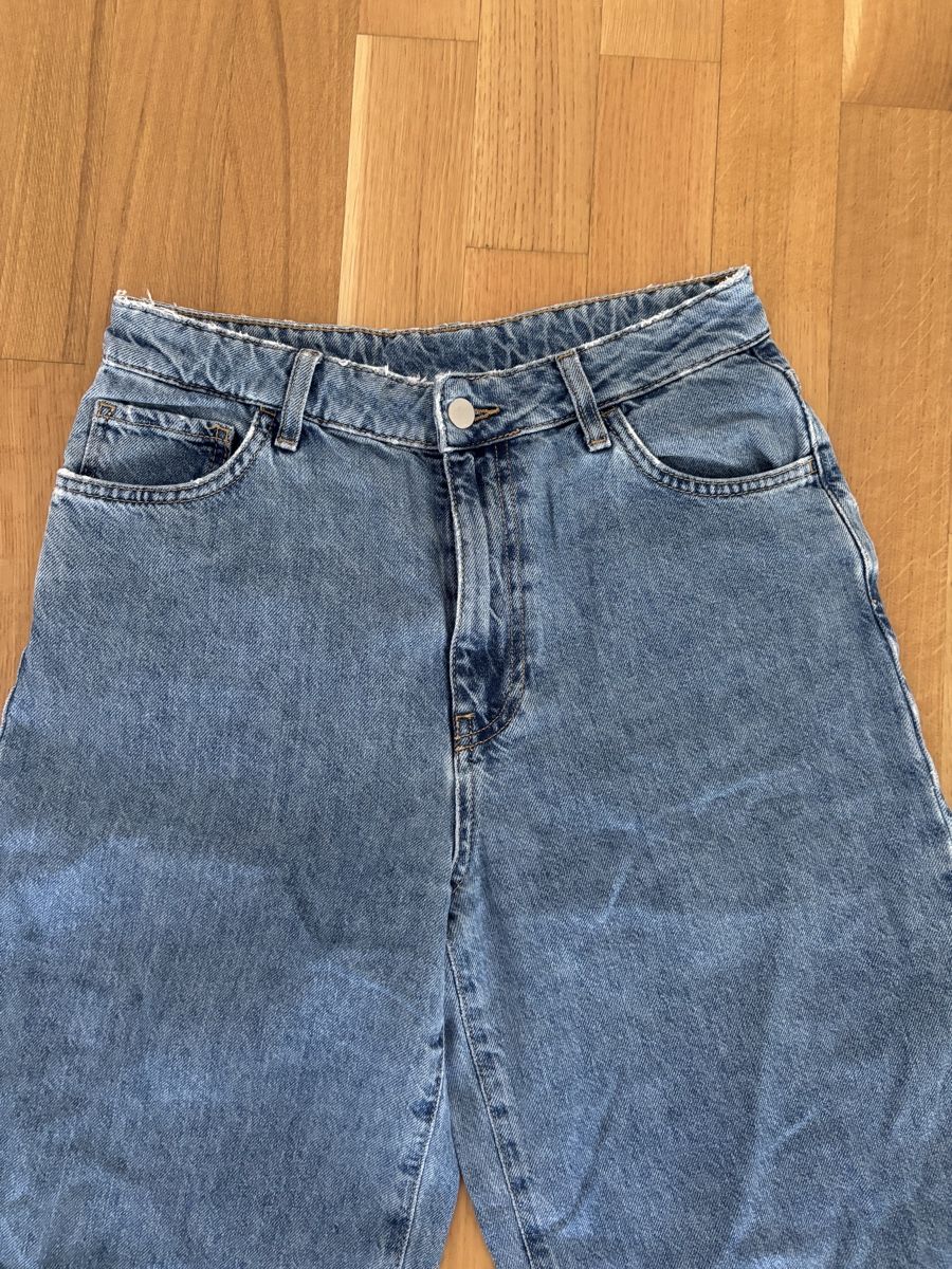 H&M Jeans: Jean bleu coupe large taille haute – Usato da Bulle venduto da ali_7fns