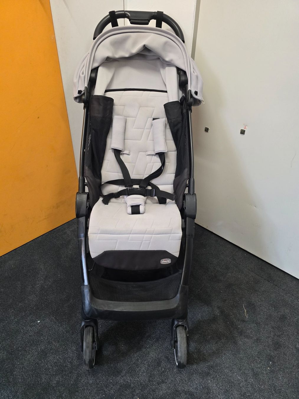 Chicco Carrozzine: Kinderwagen Chicco We Buggy cool grey – Usato da Marbach SG venduto da Blackneo