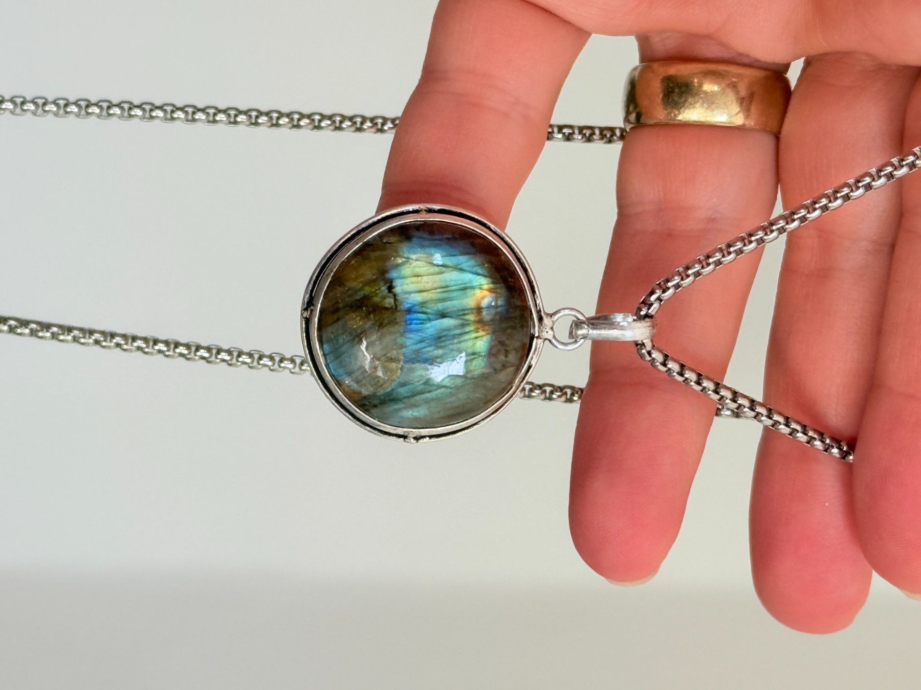 Catenine: Collier labradorite, élégant et tendance ✨ – Nuovo e nell'imballaggio originale da Genève venduto da AWWA 2