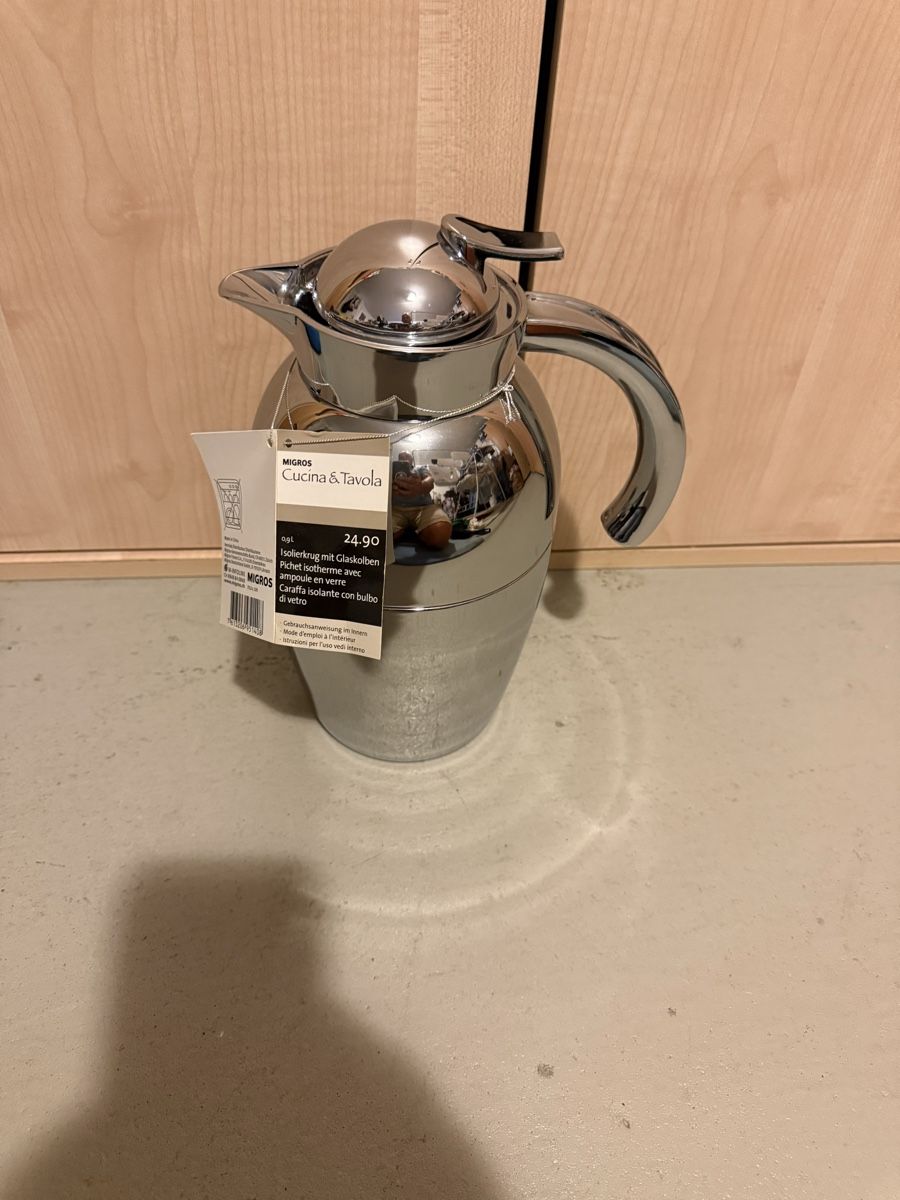 Caraffe: Isolierkrug Chrom Glaskolben neuwertig – Nuovo e nell'imballaggio originale da Oberbuchsiten venduto da Leopard95