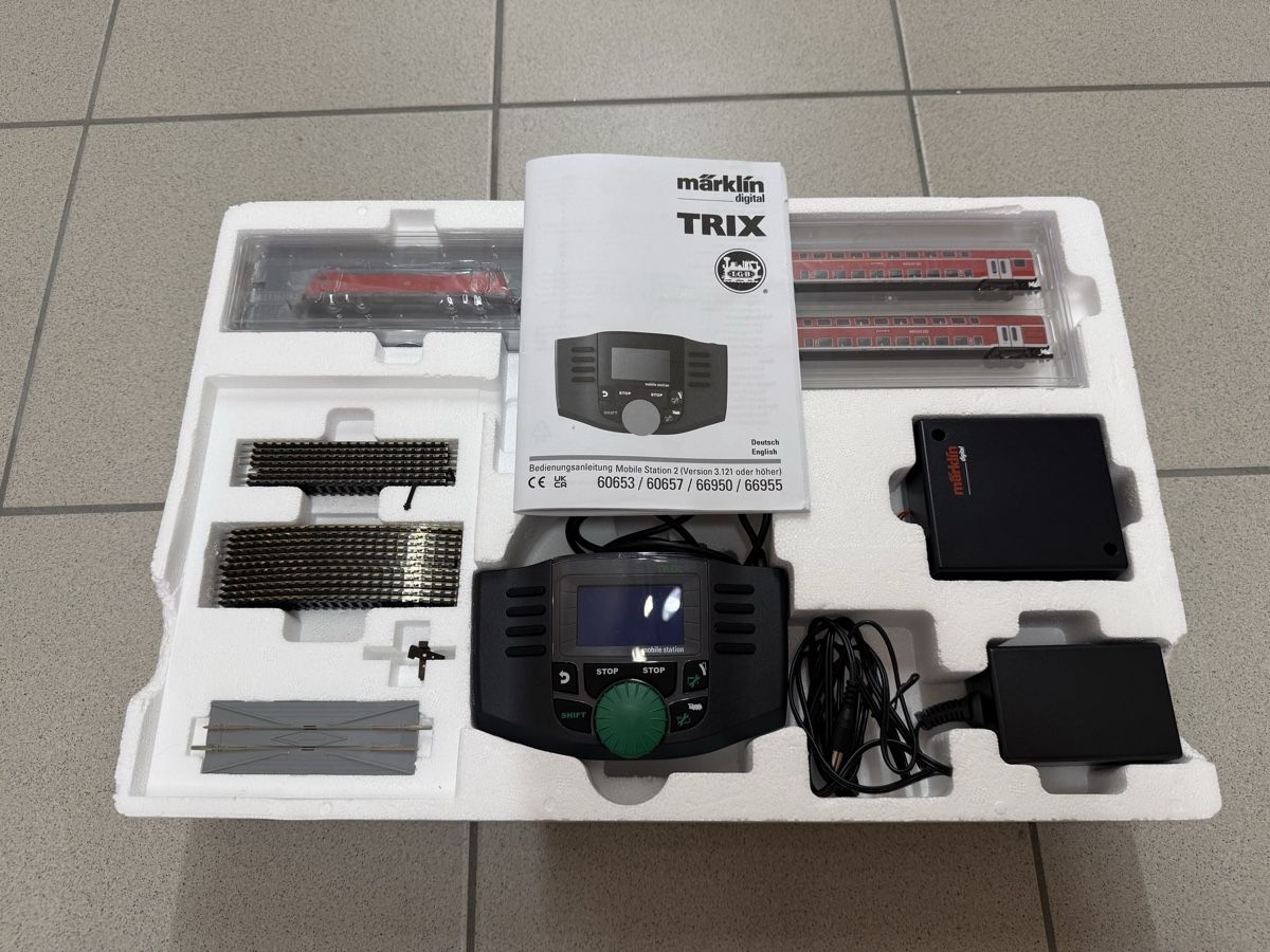 Trix Modelleisenbahnen: Minitrix Spur N Starterpackung – Neu (gemäss Beschreibung) aus Zürich von koberg 1