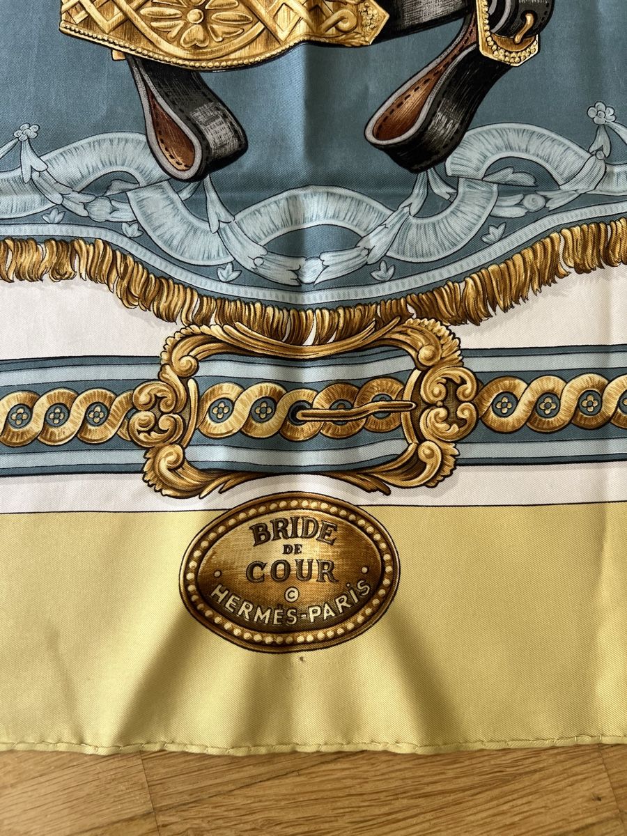 Hermès Foulard & Sciarpe: Original Hermès Seidentuch "Bride de Cour", 86x86 cm – Usato da Muttenz venduto da saniye85 1