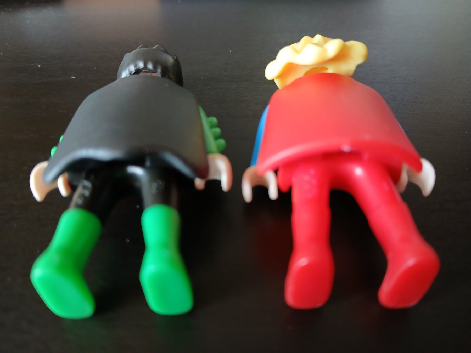 Marvel Statuette: 2 x Kinder Joy Playmobil DC Superhelden Figuren – Usato da Zell ZH venduto da fossilchen 2