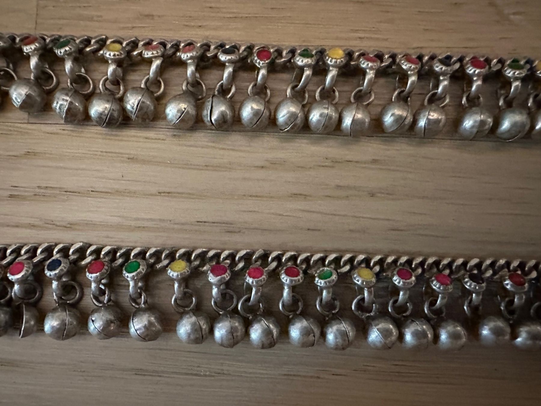Bracciali & Braccialetti: 2 bracelets with tiny bells – Usato da Dallenwil venduto da ZD2019 1