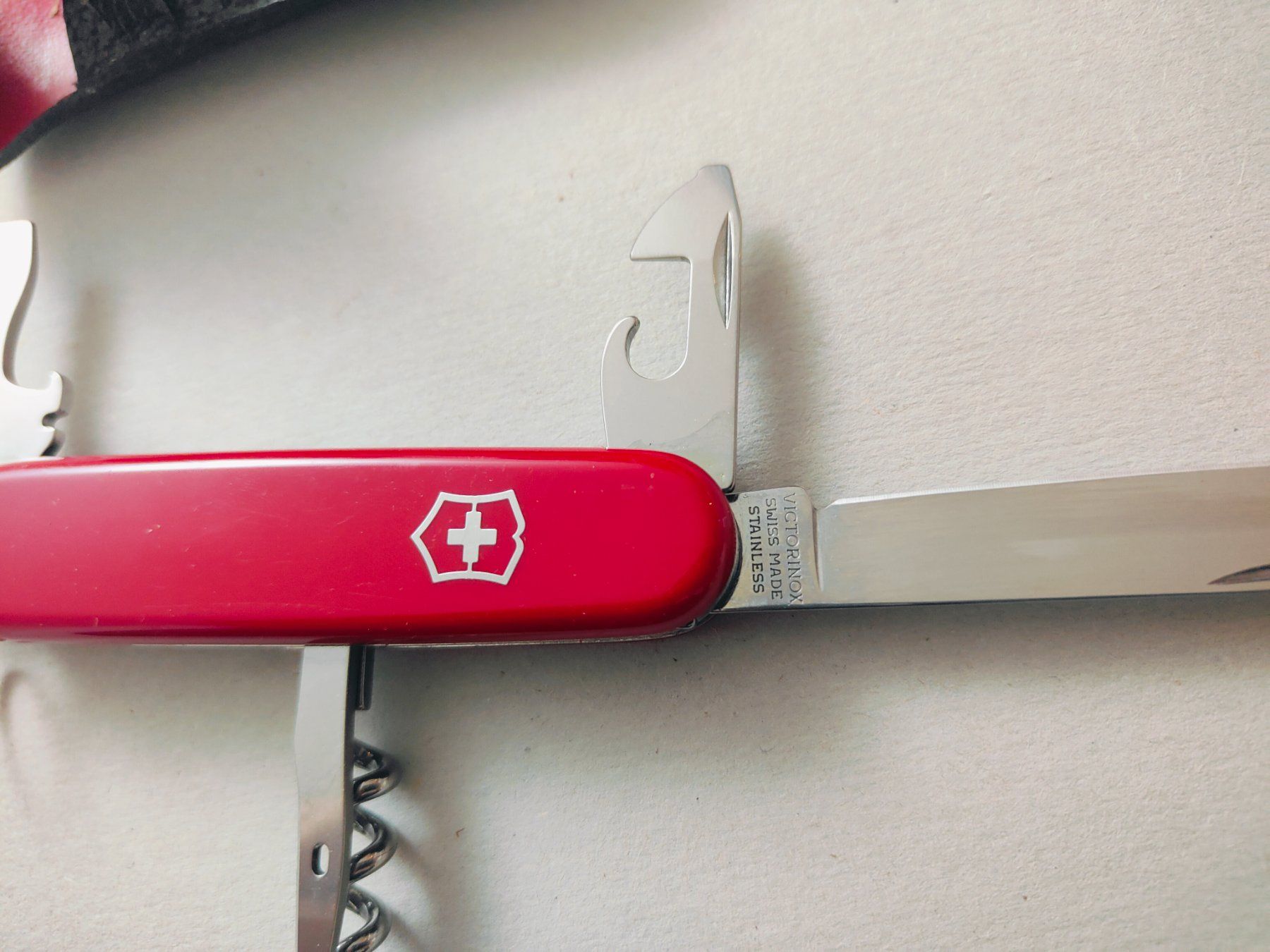 Victorinox Coltelli tascabile: Victorinox Offiziersmesser Rot – Usato da Olten venduto da Mezopotamya 3