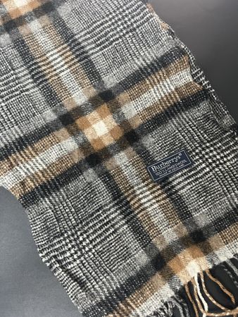 Écharpe Burberry gris et beige 