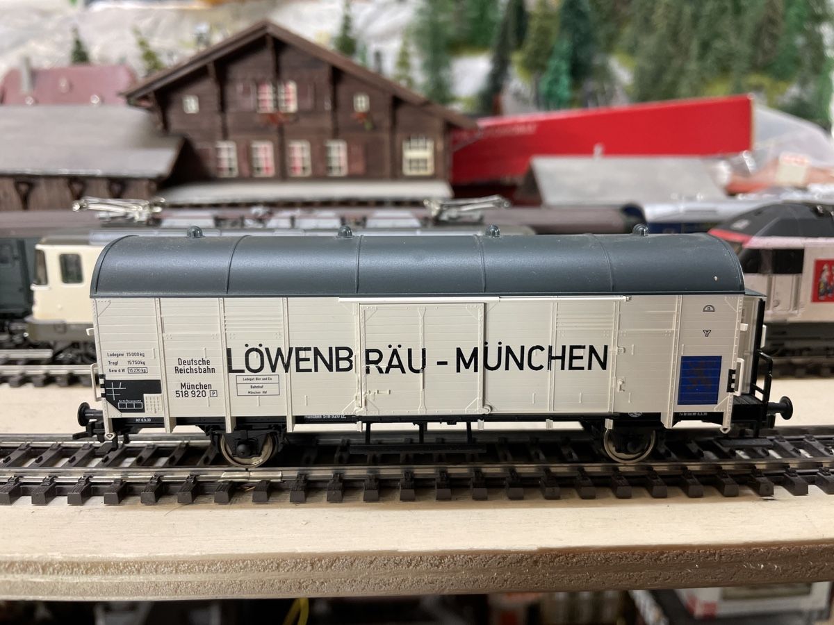 Fleischmann Trains électriques: Fleischmann Güterwagen Löwenbräu-München DR – Neuf avec emballage d'origine à Gossau SG par Krokodil344 5