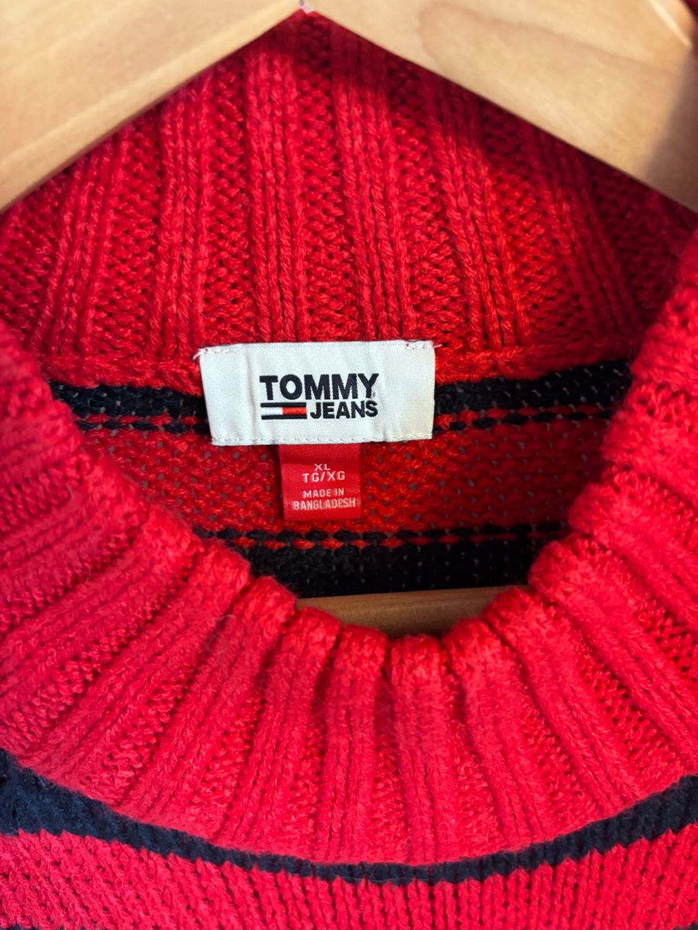 Tommy Hilfiger Maglioni & Felpe: Vintage Tommy Hilfiger Strickpullover Size XL – Usato da Ottoberg venduto da fam_6bkp 2