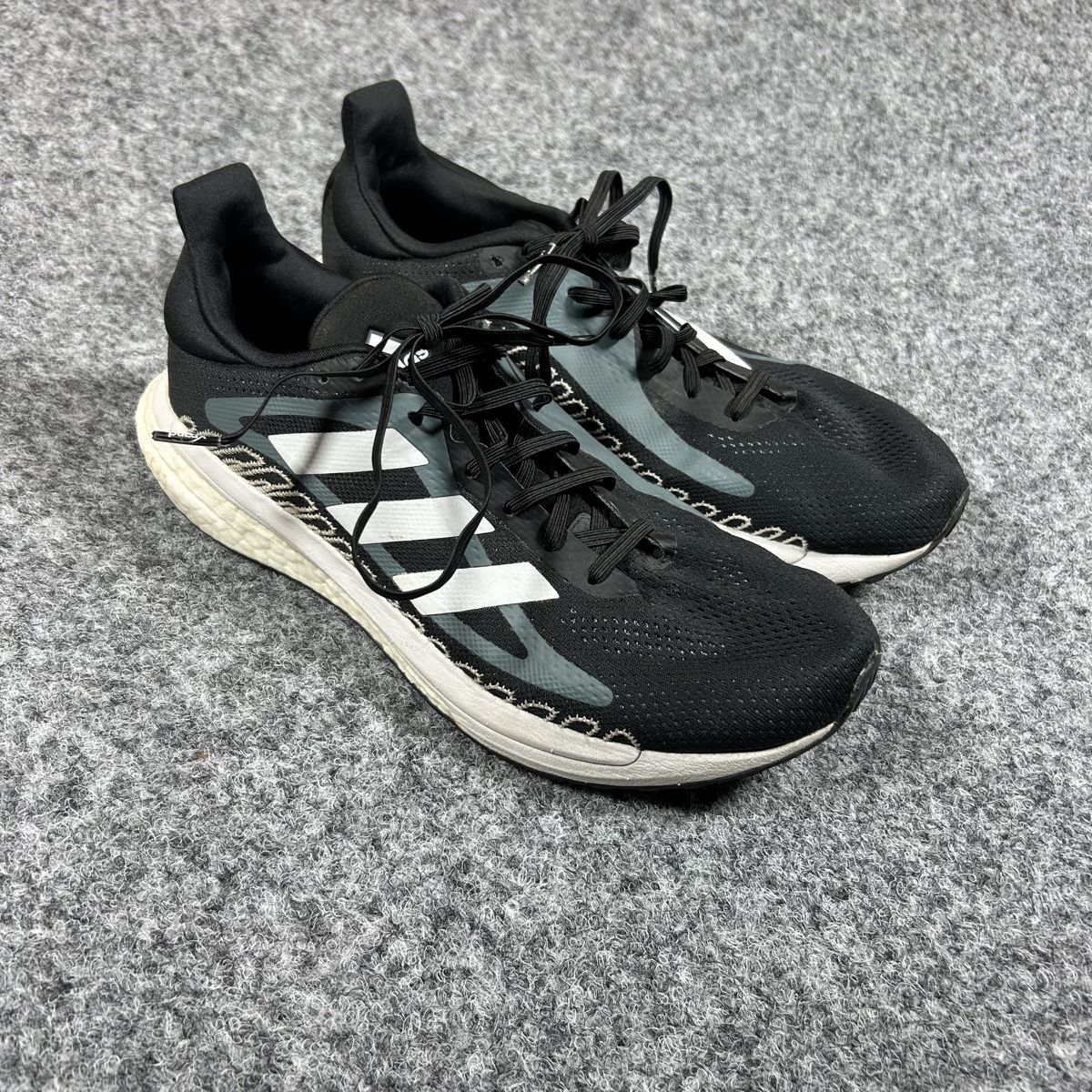 Adidas Herrenschuhe: Adidas Solar Glide 5 42 2/3 – Gebraucht aus La Sagne NE von Matlasape