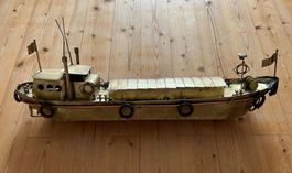 Modell eines Binnenschiffes aus Messing