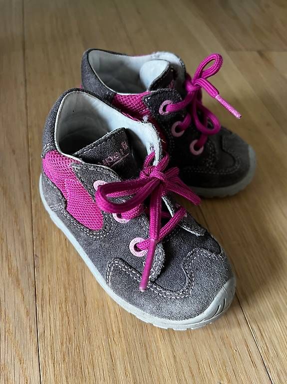 Scarpe per ragazzi: Schuh Gr. 20 – Usato da Balgach venduto da RianaT 1