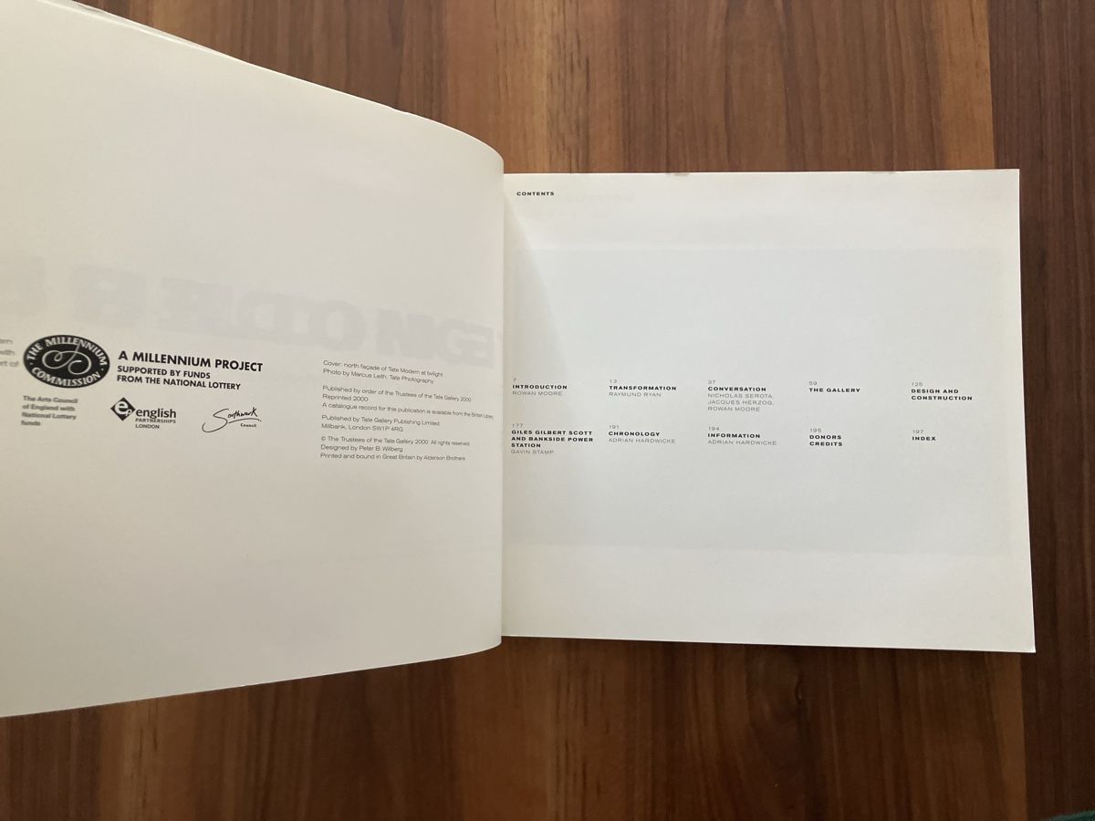 Libri: Building Tate Modern Herzog & de Meuron Buch – Usato da Zürich venduto da katix 1
