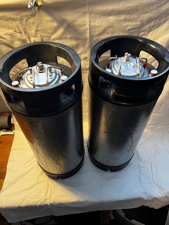 2Stk 18 Liter CCKegs mit Druckventil Kaufen auf Ricardo