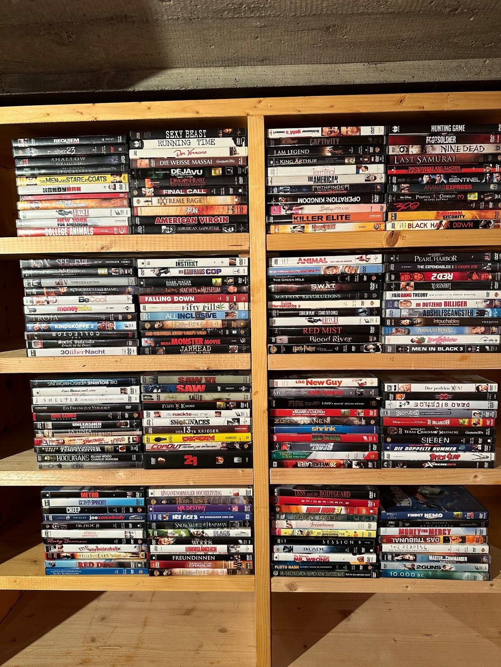 Tutti i DVDs: 170 Filme DVD – Usato da Villmergen venduto da Bezdupe