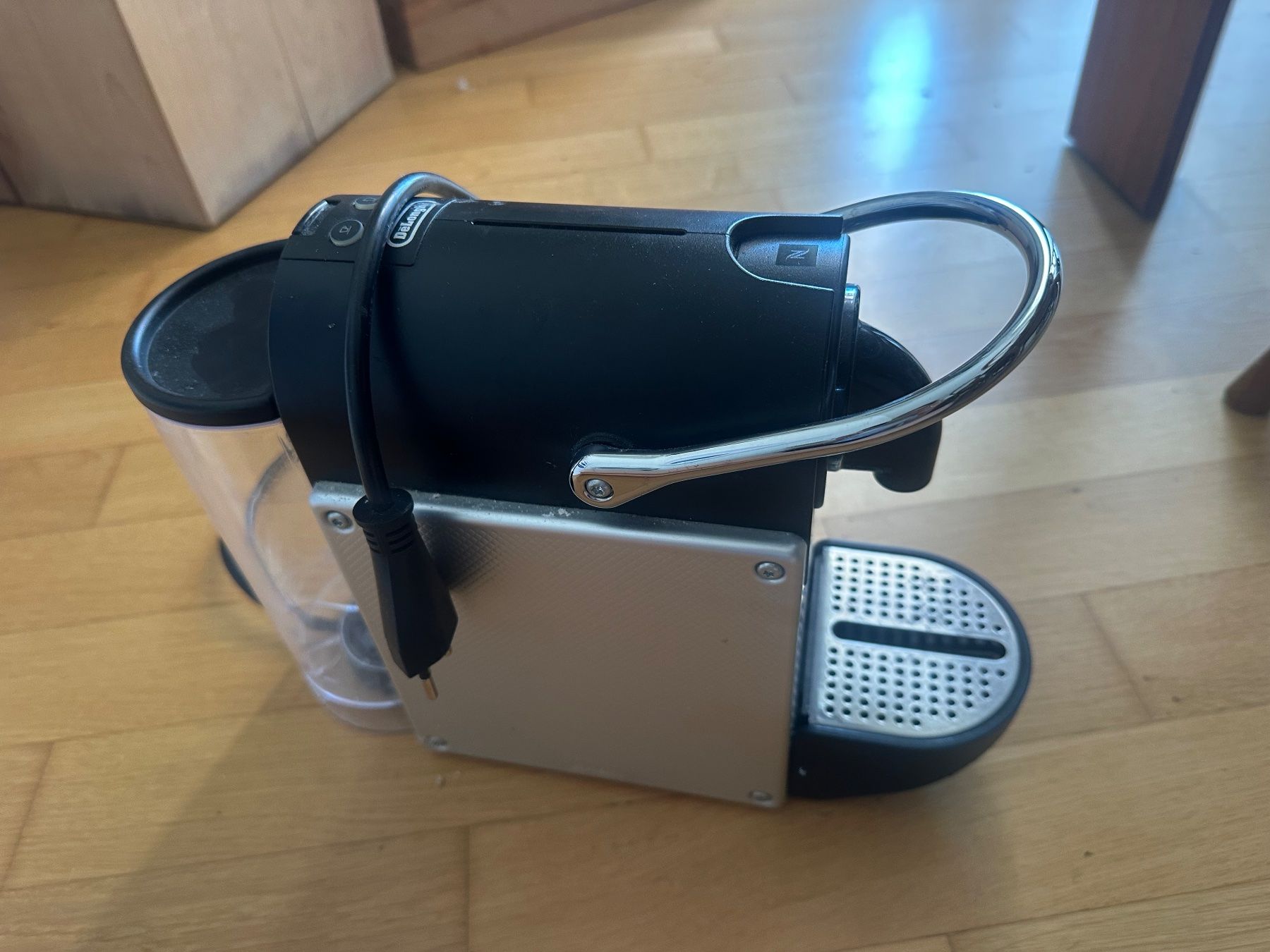 Kaffeemaschinen & Espressomaschinen: Nespresso Kaffeemaschine Delonghi – Gebraucht aus Zürich von cedibieri 2