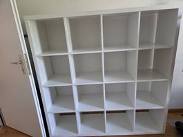 IKEA KALLAX Regal weiss (4x4 Fächer / 147x147 cm) 