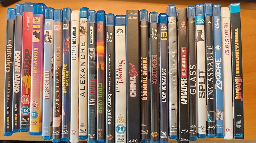 Tutti i DVDs: Vends excellents Blu-Rays de tous styles! – Usato da Morges venduto da Massilian
