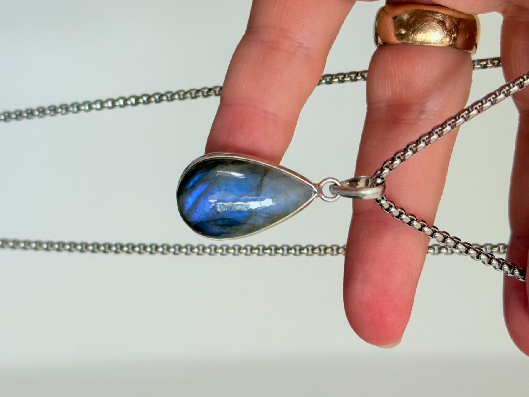 Catenine: Fashionable labradorite necklace – Nuovo e nell'imballaggio originale da Genève venduto da AGBERG 9