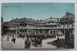 Paris: Palais-Royal und Historische Kutschen
