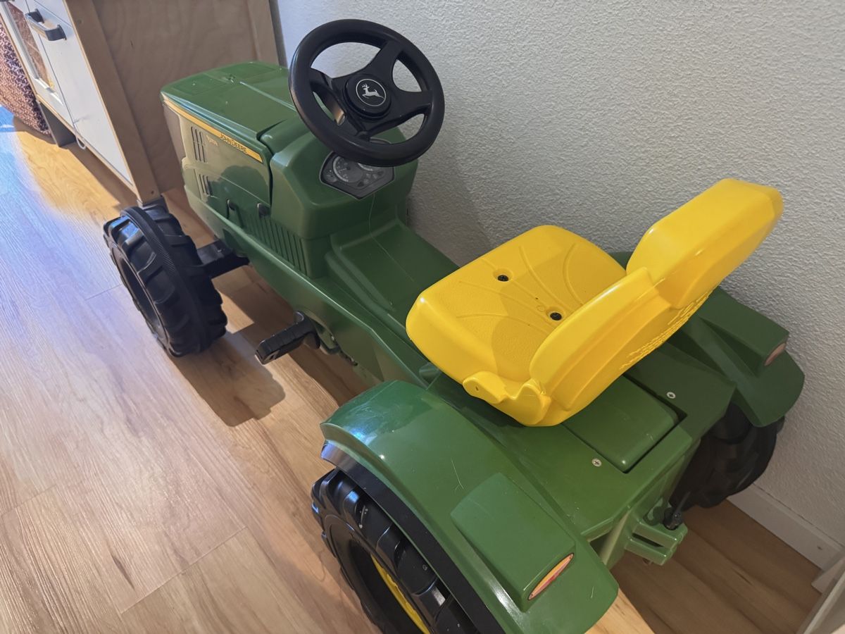 John Deere Véhicules pour enfants: John Deere Trettraktor – Neuf (Voir description) à Niederhasli par Michael211